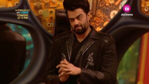Maniesh Paul Instagram - Comedy ka tadka lagane aagaye hai Maniesh Paul #BBOTT2 ke ghar!

Catch him tonight at 9pm on #WeekendKaVaar with Salman Khan. Streaming free on #JioCinema.

#BiggBossOTT2 #BBOTT2onJioCinema @beingsalmankhan @manieshpaul
