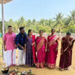 Manimegalai Instagram - இனிய பொங்கல் நல்வாழ்த்துகள் ☀️🙏 This year it’s a great celebration with my Amma, Thambi & relatives 💛 @mehussain_7 @gunasphere #Hussainmanimegalai #pongal