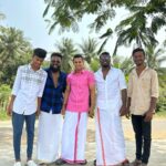 Manimegalai Instagram - இனிய பொங்கல் நல்வாழ்த்துகள் ☀️🙏 This year it’s a great celebration with my Amma, Thambi & relatives 💛 @mehussain_7 @gunasphere #Hussainmanimegalai #pongal
