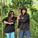 Manimegalai Instagram - Click with ennoda first enemy 😬 Enna maari oru talented akka ku ipdi oru muttal thambi 🤦‍♀️