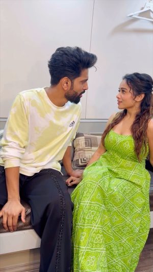 Manisha Rani Instagram - Tag ur bf,jo apni meethi meethi baaton mei apko fasa leta hai😜😅