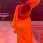 Manisha Rani Instagram - Chamak challo 🔥 M too late for this trend🤭 #1piece#manisharani#manishasquads#trending
