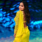Manisha Rani Instagram - Hello FAMILY ❤️ Etna Intazar Kar Rahe Hai Aap Iss EPISODE KA BUT Aap Sbko THODA Or Intazar karna padega QKI HUMARA EPISODE “ SUNDAY “ Raat 9.30pm ko aayega So stay tuned 🥰❤️ Or voting bhi sunday 9.30pm se 12pm tak open rahegi !!!! Editing - @edittbyjai Mumbai, Maharashtra