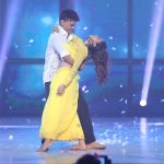 Manisha Rani Instagram - Hello FAMILY ❤️ Etna Intazar Kar Rahe Hai Aap Iss EPISODE KA BUT Aap Sbko THODA Or Intazar karna padega QKI HUMARA EPISODE “ SUNDAY “ Raat 9.30pm ko aayega So stay tuned 🥰❤️ Or voting bhi sunday 9.30pm se 12pm tak open rahegi !!!! Editing - @edittbyjai Mumbai, Maharashtra