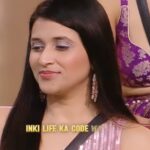Mannara Instagram - Code word: Vibe 🤘🫶 It was a pleasure to meet you @anilskapoor sir ❤️ Styled by @mitalihandaofficial Outfit by @forevershinebright @colorstv @endemolshineind @beingsalmankhan #BB #BB17 #MannaraChopra #Mannara #AnilKapoor #SalmanKhan #Biggboss17 #BiggBoss