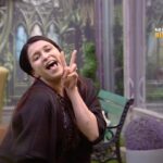 Mannara Instagram - Isha aur Mannara ke beech shuru hui jung. ⚔️ Dekhiye #BiggBoss17, Mon-Fri 10PM & Sat-Sun 9:30PM sirf #Colors aur @officialjiocinema par. #BB17 #BiggBoss @beingsalmankhan @isha__malviya @memannara