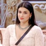 Mannara Instagram - Dedicate a song 💭🌹 Styled by @mitalihandaofficial @memannara @mannarachopraofficial @colorstv @officialjiocinema #BB #BB17 #BiggBoss17 #biggboss17contestants #bigboss #mannarachopra #mannara #biggbossunseen #indianlook #desigirl