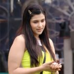 Mannara Instagram - Excited for tonight’s show 😘🥰 @memannara 💗🫶🏻 Styled by @mitalihandaofficial #mannarachopra #biggboss #bb #bb17 #newpic #biggbossunseen #colors #bigboss #igreels #weekendkavaar #cutegirlsonly #cute #igdaily India