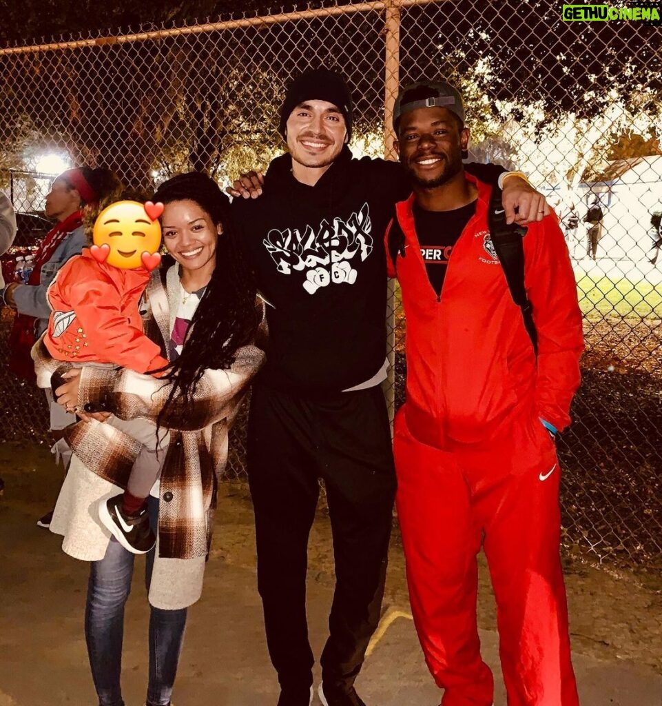 Manny Montana Instagram - Got to see my little brother @umeh7 play this weekend and it was needed. Go lobos! @unmlobofb Love this kid! If my son has his character I think me and @adelfamarr would be pretty good with it 😊🙏🏽❤️