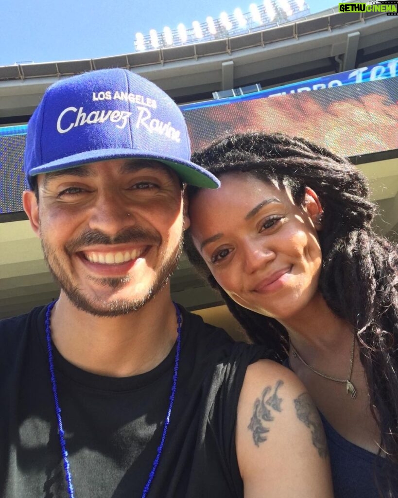 Manny Montana Instagram - @dodgers Thank you thank you thank you for making my family’s Labor Day so special! @mrlucky005 @dcjuniorbfsb Are life long fans and had a ball! And you even got this Native New Yorker @adelfamarr to cheer for that Dodger Blue!!! (Trying to get her to forget those Yanks) 🤦🏽‍♂️😊 Thanks for all the love!! #dodgers #dodgerstadium