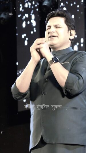 Manoj Muntashir Instagram - माँ तुम से बात करना चाहती है!

#youtube #reelsinstagram #viral #maa #mother #papa #father #manojmuntashir #manojmuntashirshukla