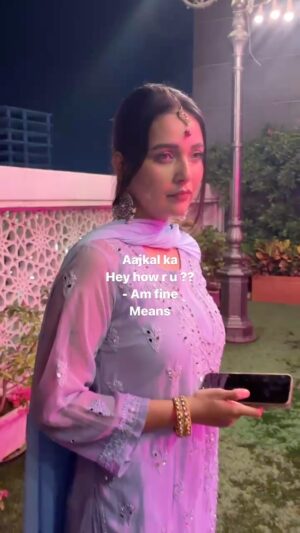 Mansi Srivastava Instagram - Hi 
How are you ? ?

Except “fine “ feel free to write whatever you want to in comments 🙃