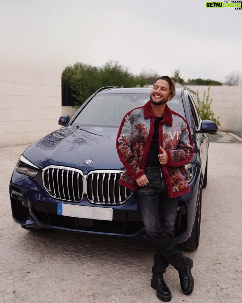 Manuel Carrasco Instagram - Arranca 2024, y yo también ✊🏻 #BMW #X5