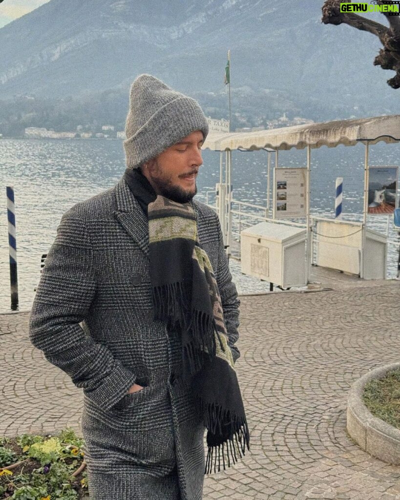 Manuel Carrasco Instagram - Sumando Eneros! 🤌🏻🏔️🥶 Lago Di Como