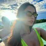 Manushi Chhillar Instagram - #PassengerPrincess 👸👸 🐬🐬💙💙🌴🌴 . #JumeirahMaldives #MakePlansHolidays Jumeirah Maldives