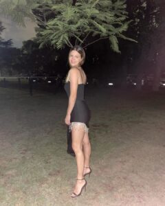 Marcela Kloosterboer Instagram - Fin de semana 😮‍💨🌳☘️😵‍💫💜