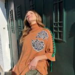 Marcela Kloosterboer Instagram - Salió el solcito 🙌🏻💜🌈☀️ —————— 📸 @eddierodriguez_23 @bettinafrumboli