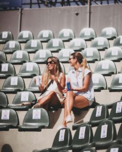 Marcela Kloosterboer Instagram - Tarde de Tennis y @stellaartois.ar 0.0 alcohol 🍺 Lo rica que essss 🙌🏻🙌🏻🙌🏻😎