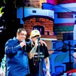 Marcelo D2 Instagram - eu ainda to emocionado demais com esse show .. salve Zeca !! salve o verdadeiro arquiteto da musica brasileira !! 📷 @yancarpenter