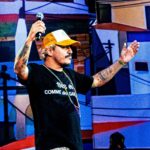 Marcelo D2 Instagram - eu ainda to emocionado demais com esse show .. salve Zeca !! salve o verdadeiro arquiteto da musica brasileira !! 📷 @yancarpenter