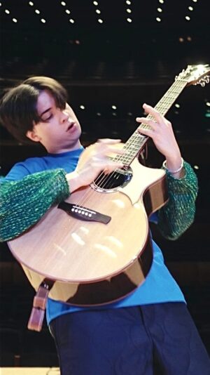 Marcin Patrzalek Instagram - When a guitarist plays an orchestra hall… #guitar