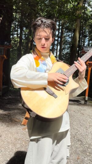 Marcin Patrzalek Instagram - I get lost sometimes… #guitar