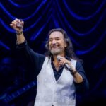 Marco Antonio Solís Instagram - Con qué brindamos ayer en la noche más importante para los mexicanos en todo el mundo, y muy especialmente en #LasVegas? Desde luego que con @tesoroazul_tequila que nos ayudó a entonarnos para juntos gritar ¡Viva México! 🇲🇽🇲🇽🇲🇽🥃🥃🥃 Las Vegas, Nevada