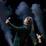 Marco Antonio Solís Instagram - Poder cantar en la noche más mexicana de todas en un escenario con más de 14,000 asistentes que hicieron un histórico #SoldOut en #LasVegas es algo realmente indescriptible. Que GRAN noche en la @tmobilearena con todo mundo diciendo ¡VIVA MÉXICO! 🇲🇽🙌🏽🎇🙌🏽🇲🇽 Las Vegas, Nevada