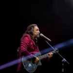 Marco Antonio Solís Instagram - Poder cantar en la noche más mexicana de todas en un escenario con más de 14,000 asistentes que hicieron un histórico #SoldOut en #LasVegas es algo realmente indescriptible. Que GRAN noche en la @tmobilearena con todo mundo diciendo ¡VIVA MÉXICO! 🇲🇽🙌🏽🎇🙌🏽🇲🇽 Las Vegas, Nevada