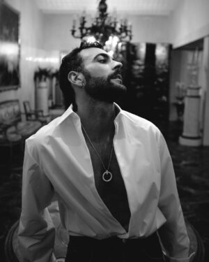 Marco Mengoni Instagram - Sanremo 
Riviera dei Fiori 
Febbraio 2024 

@tiffanyandco 
#adv