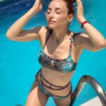 Marimar Vega Instagram - Estrenando ando 👙 Mi plan favorito sol, mar y familia 💜