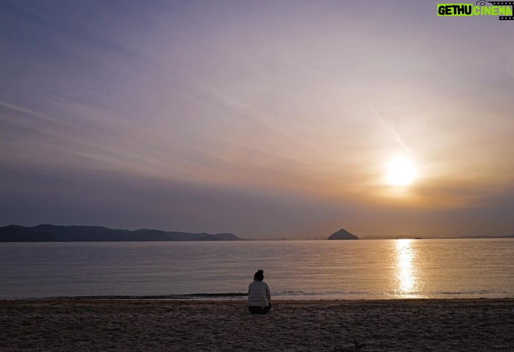 Marimar Vega Instagram - El arte de esta isla con el arte de mi esposo tomando fotos ❤ Naoshima Island, Japan