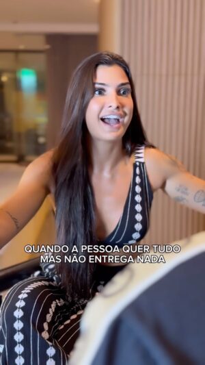 Marina Ferrari Instagram - Conhece alguém assim? Manda pra ela! Ou tu é do time que que agrega?
