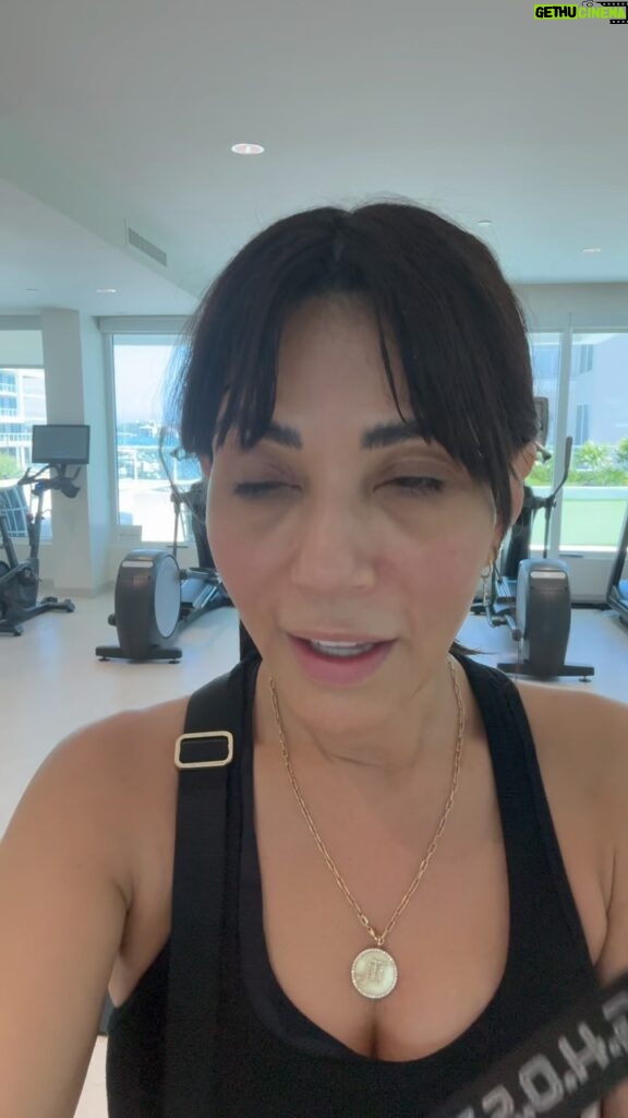 Marisol Nichols Instagram - What are your fitness hacks? It’s been so hard lately to workout. Balancing being g a single mom, brand new puppy and trying to get another gig. What are your motivation go to’s? 😄