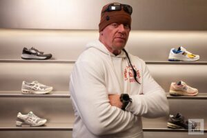 Mark Calaway Instagram - Digging holes. Buying soles. 

Check out the Season 18 premiere @complex’s “Sneaker Shopping” by clicking the link in my IG story!