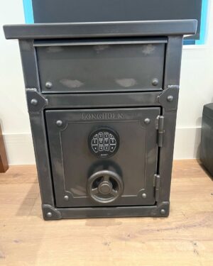 Mark Calaway Instagram - Big thank you! A few years back @rhinometals made this incredible safe for me! Next level quality and functionality! Now they’ve outdone themselves with these nightstands that also function as safes!! Check out their website for all the products they offer! They do amazing things with metal!
#madeinamerica #usa #2a @ninelineapparel @thegodfather @joerogan @rhinometals @wwe @steveaustinbsr @kimberamerica