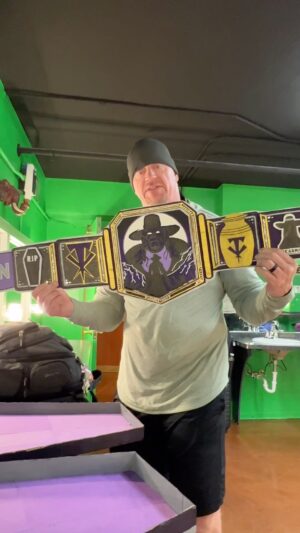 Mark Calaway Instagram - Thank you to the fans in #Indianapolis for an awesome show last night, and a special shout-out to the fan that made this awesome gift! The passion and dedication from my fans, and the entire @wwe Universe, never ceases to amaze me!