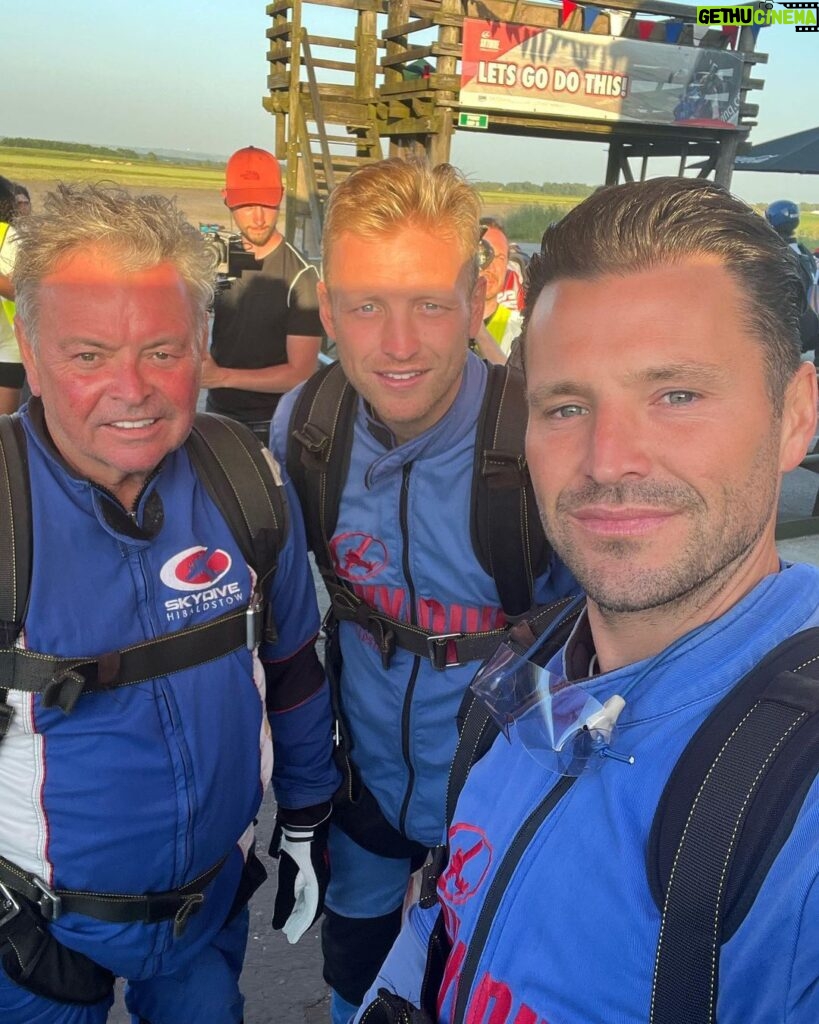 Mark Wright Instagram - TOMORROW NIGHT 8PM BBC Hands down the best experience of my life, the best show I’ve ever done and the show the means more to me more than any other before. We feel so lucky and so grateful that we got to do this. Memories made for a lifetime!! Cannot wait for you to see what we got up to in…. Snowdon Wales Skegness Scotland Peak District Northumberland Cornwall From skydiving, to Bungee jumping, kite surfing…. We did it all!! LETS GO!! #AwrightFamilyHoliday @bbciplayer