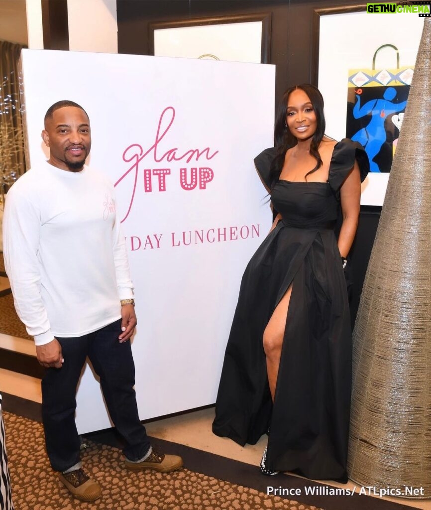 Marlo Hampton Instagram - Thank you Cathy, Michael @bloomingdales and my team @tyeisha_perry @jus10__perry for bringing the vision to life💡! I remember our first walk- through and to see it all come together was amazing🎊 - the pop up shop & branding was spot on! #BigGlamBag 🛍️#GlamItUpxBloomingdales Thanks to @jah331 @adrian__oneal for always being apart of all that we do with Glam It Up!! 💪🏾 @neciforshort_ @realbossladyk @alfonsoventura @flamesxflacko Mariah we could not have done it without your help on Saturday. 😘 @sunshine_lomax perfection as always. 😘 Yuvondrea, I can’t believe it’s been almost 10 years of partnership🤩 Wearing a @pinkoofficial dress courtesy of #Blomingdales