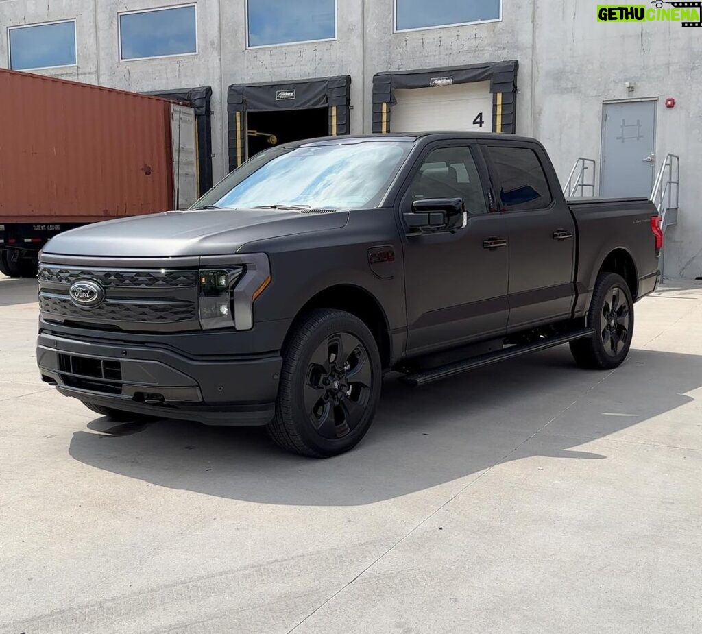 Marques Brownlee Instagram - Ford is making an all matte black F150 Lightning for 2024. That is all.