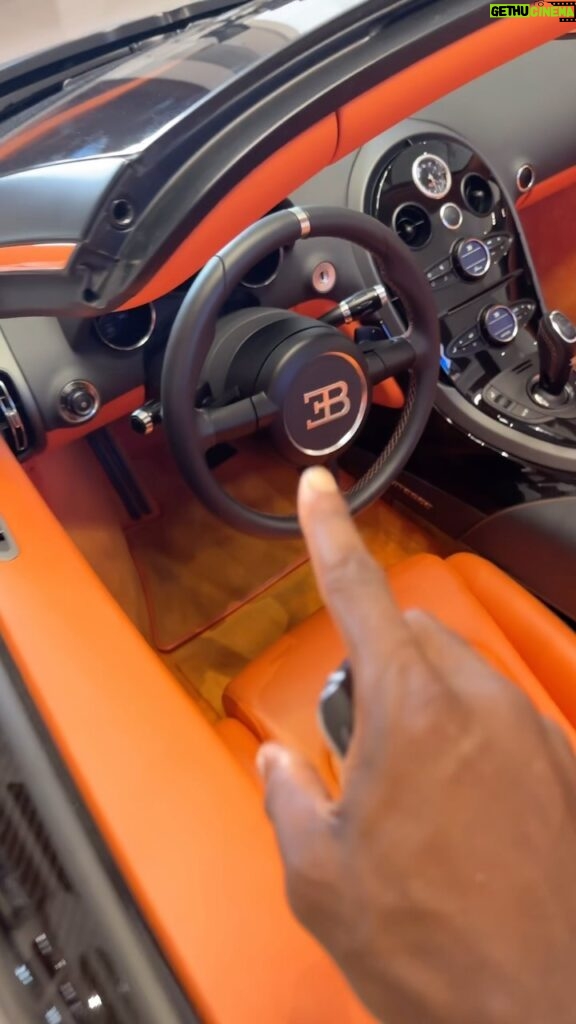 Marques Brownlee Instagram - In case you were wondering about the tech from an absolute legend of 2005 #bugatti (more coming from this garage soon too)