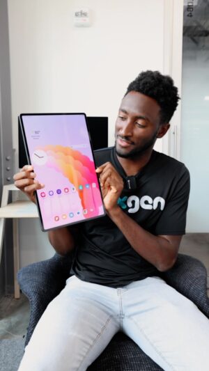 Marques Brownlee Instagram - It’s hard to explain how much I love that this absurd tablet exists