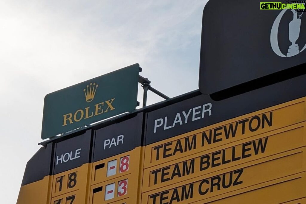 Marques Brownlee Instagram - Was yesterday real? Did I actually hit the practice green with Phil Mickelson before playing 18 at Royal Hoylake in championship condition?! Truly an unforgettable couple of hours with an incredible group. Also, new level of respect for what the pros will go through at @TheOpen this week. I knew it was tough, but jesus. The wind was EATING out there. Hoylake Royal Liverpool Golf Club