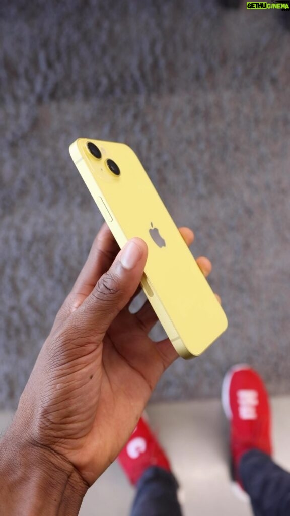 Marques Brownlee Instagram - Lemonade iPhone 14 color (some of ya’ll aren’t old enough to remember the yellow subscribe button)