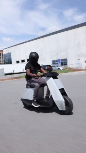 Marques Brownlee Instagram - Close your eyes
Imagine if the Cybertruck was real
Now imagine it turned into a scooter
Now open your eyes