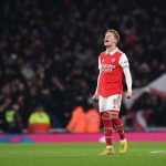 Martin Ødegaard Instagram - Mood😁 Unbelievable atmosphere today!! Thank you 🙏🏼 Let’s keep going! Emirates Stadium