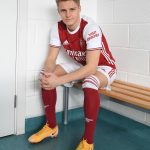 Martin Ødegaard Instagram - Let’s go, @arsenal !!🔴⚪️ Happy and proud to sign for this amazing club.