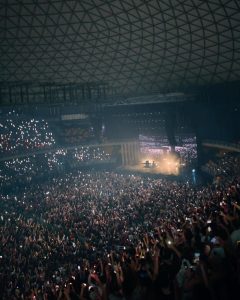 Martin Garrix Instagram - CHILE WOWOWOWOWOWOWOWOWOWOWOW that was insane.. thank you for blowing my mind! love you 🇨🇱❤️ Movistar Arena, Chile