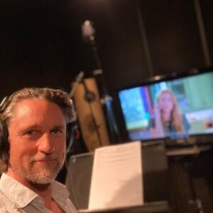 Martin Henderson Instagram - Back at work…getting season 4 good and ready for consumption.