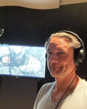 Martin Henderson Instagram - Doing a little post production work on #virginriver season 4. Making sure it’s all smooth and satisfying for the best fans EVER! Y’all have a lovely weekend wherever you find yourselves. ♥️ 🎥